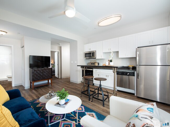 Building Photo - 170 Ridge Rd