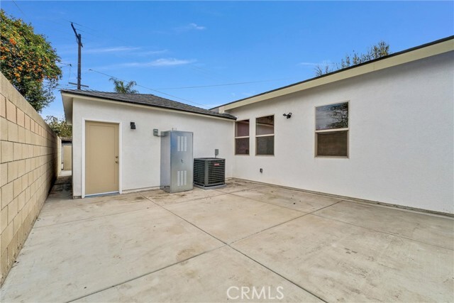 Building Photo - 14822 Ibex Ave