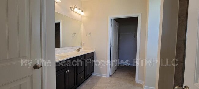 Building Photo - 1072 Caprisia Loop