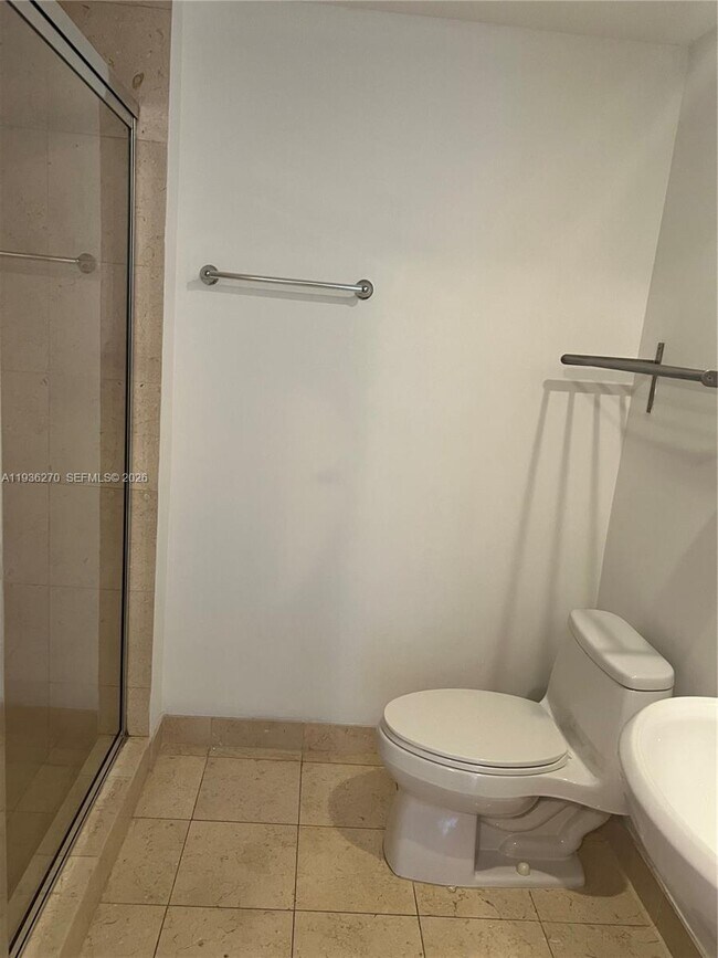 Building Photo - 1830 S Ocean Dr