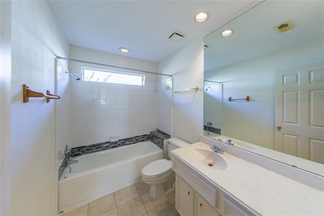 Building Photo - 2119 Antibes Dr