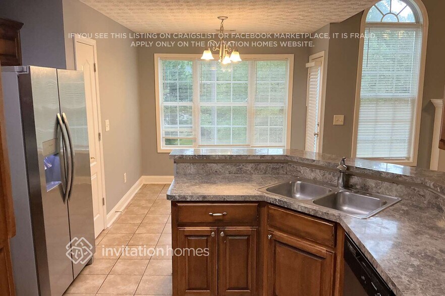 Building Photo - 115 Westbrook Way