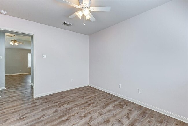 Building Photo - 25331 Clover Ranch Dr
