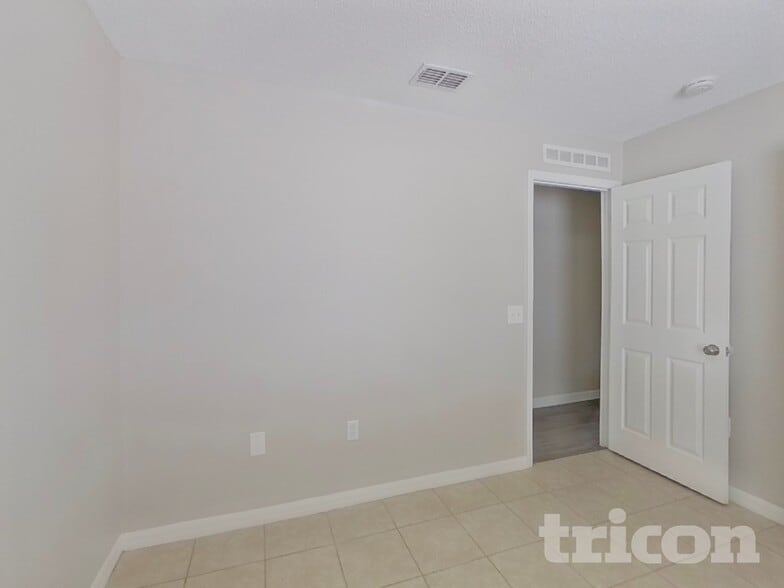Building Photo - 810 Ognon Ct
