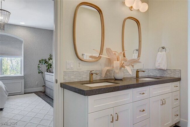 Building Photo - 1266 Imperia Dr