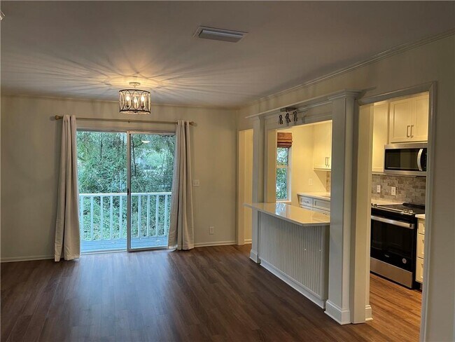 Building Photo - 800 Mallery St