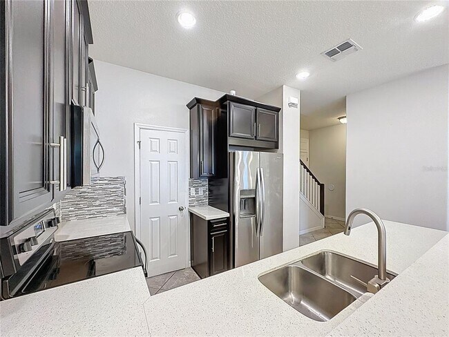 Building Photo - 2904 Windmill Dr