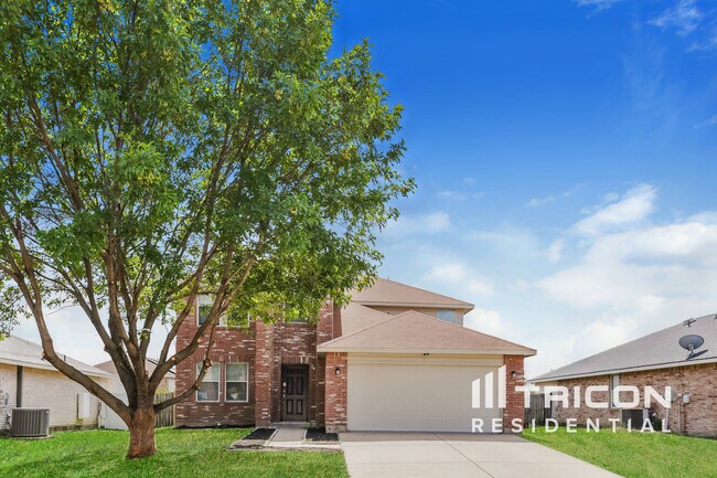 Building Photo - 2029 W Grove Ln
