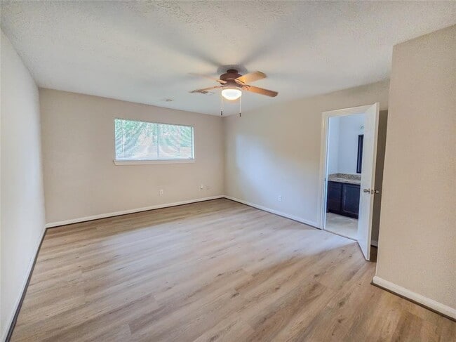 Building Photo - 11207 Sagevalley Dr