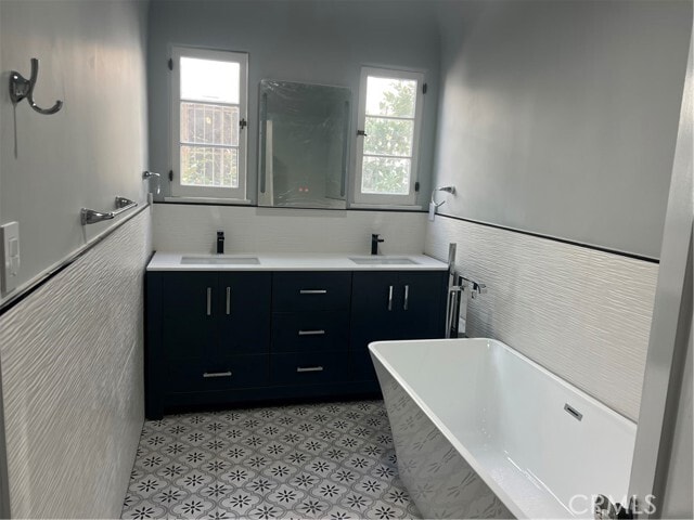 Building Photo - 6132 W 6th St