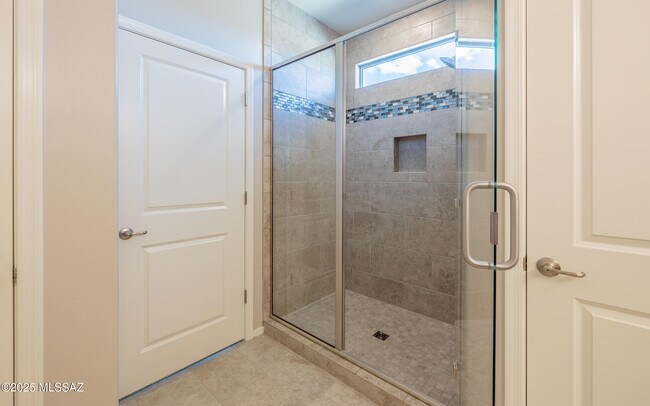 Building Photo - 10324 S Barlow Way
