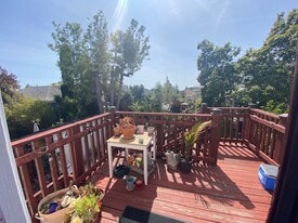 Building Photo - 6121 Racine