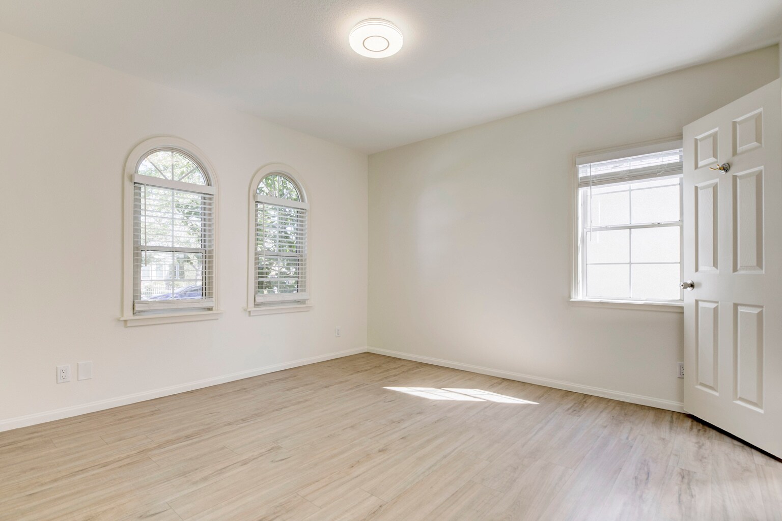 Building Photo - 5709 Beck Ave