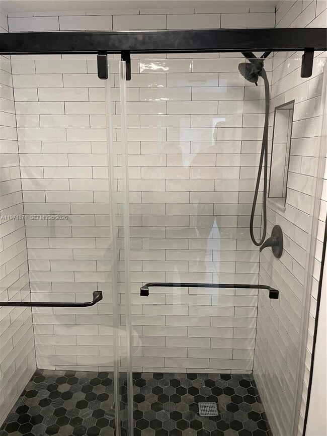 Building Photo - 4702 SW 67th Ave