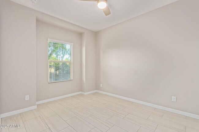 Building Photo - 2134 W Harmont Dr