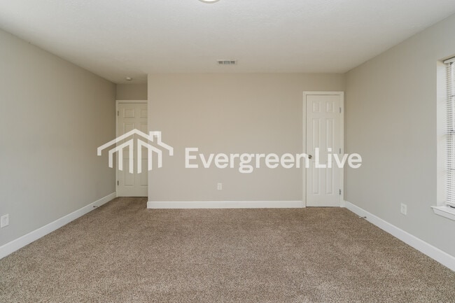 Building Photo - 5100 Goose Creek Dr