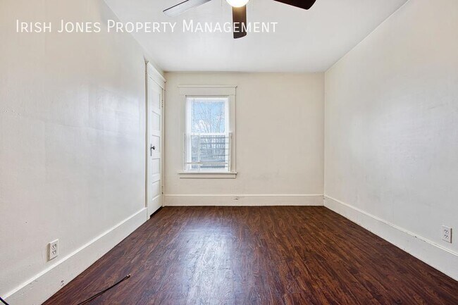 Building Photo - 137 Wilkes Ave