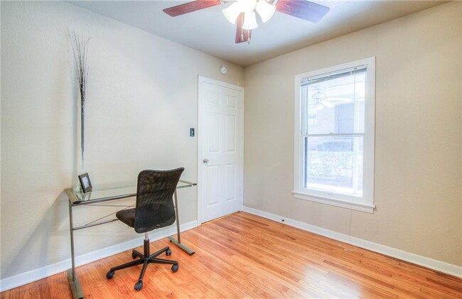 Building Photo - 1603 Lightsey Rd