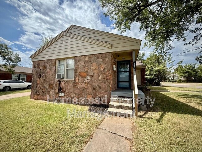 Primary Photo - 819 N Key Blvd