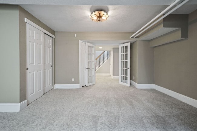 Building Photo - 2370 Elm St
