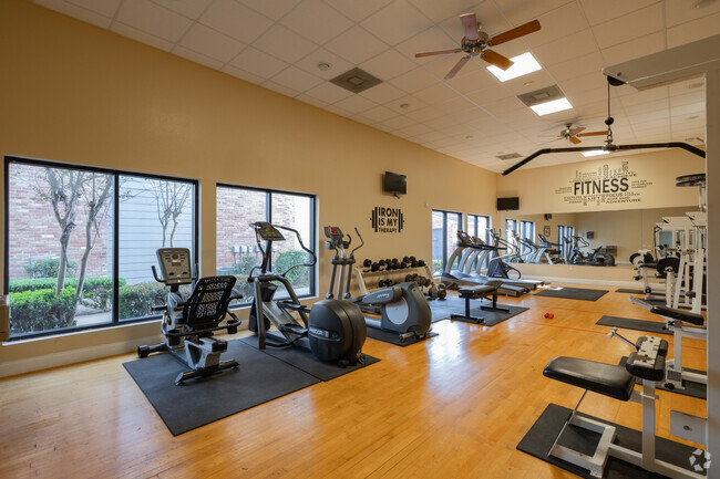 FITNESS CENTER - Ashford Court Apartments