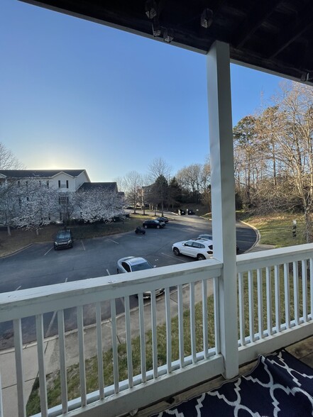 Building Photo - 321 McKenna Cir