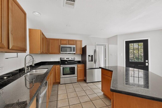 Building Photo - 11517 Chatam Berry Ln