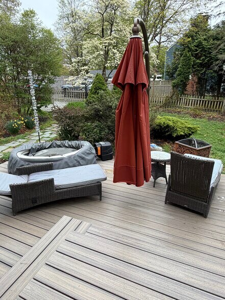 Building Photo - 35 2nd Ave