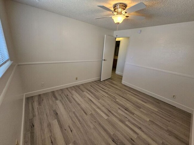 Building Photo - 3 Bedroom 2 Bath 2 Car Garage home in the ...