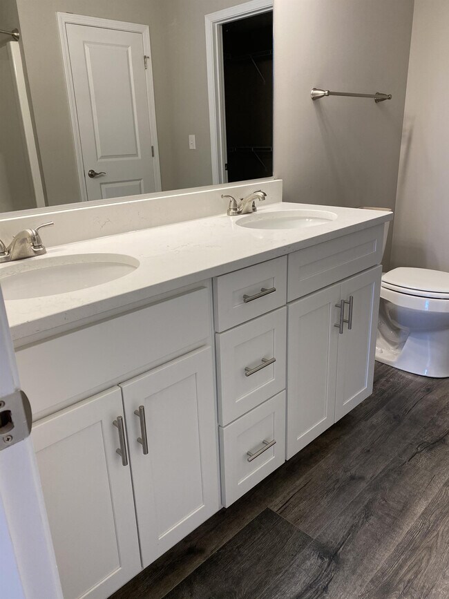 Building Photo - 7322 Ripple Creek Way