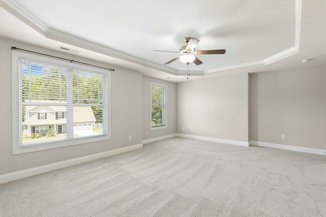 Building Photo - Charming and Freshly Updated Cul-de-Sac Home in Sanford!