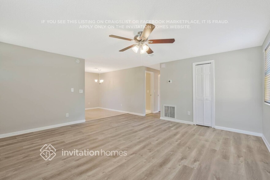 Building Photo - 2771 Commanche Ave