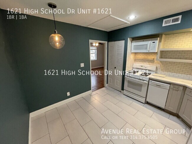 Building Photo - 1621 High School Dr
