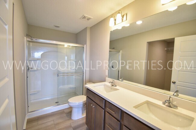 Building Photo - 3-Bedroom, 3-Bath Ranch Home in Waukee with Finished Basement & Pond Views