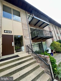 Building Photo - 4120 Mangalore Dr