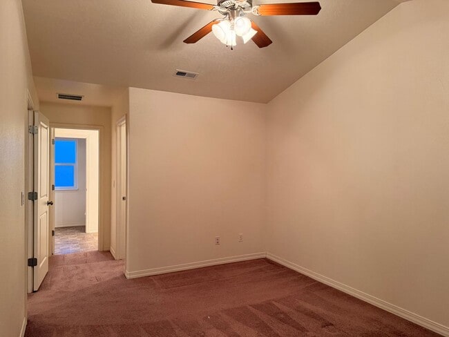 Building Photo - Home in the Landings