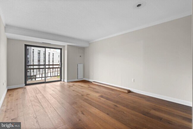 Building Photo - 2111 Wisconsin Ave NW