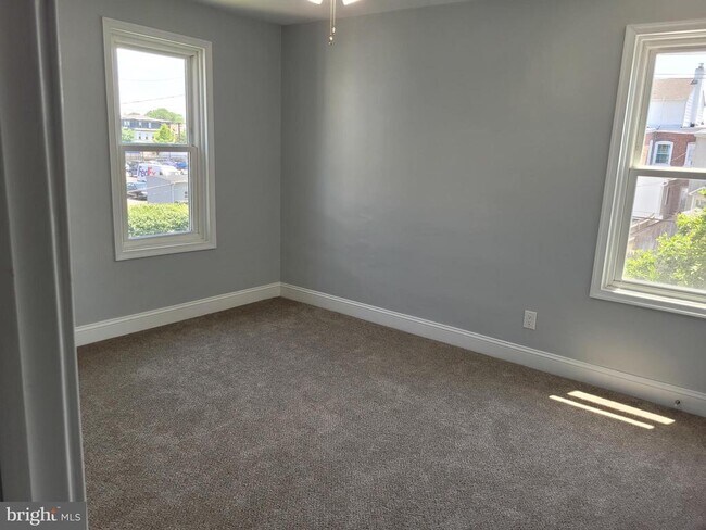 Building Photo - 45 Green St