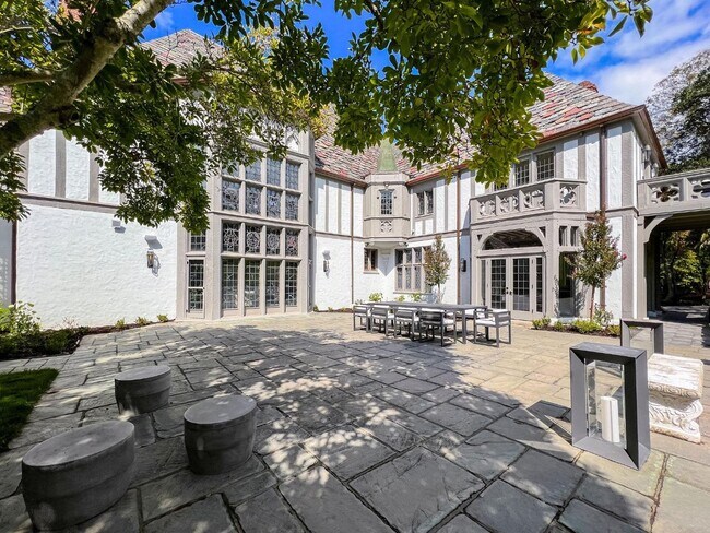 Building Photo - 85 Fagan Dr