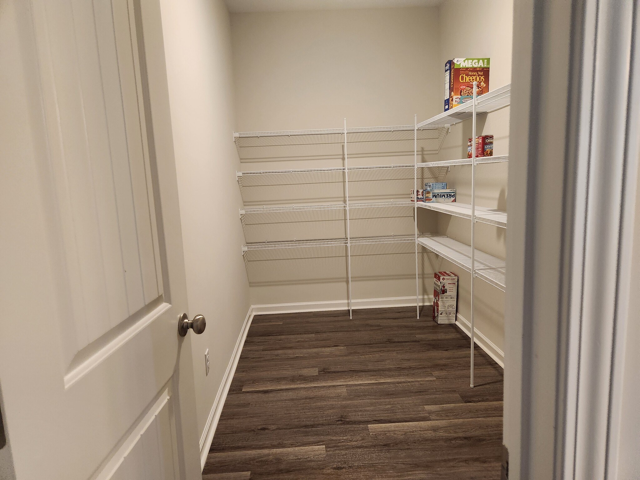 Building Photo - 271 Chestnut Dr