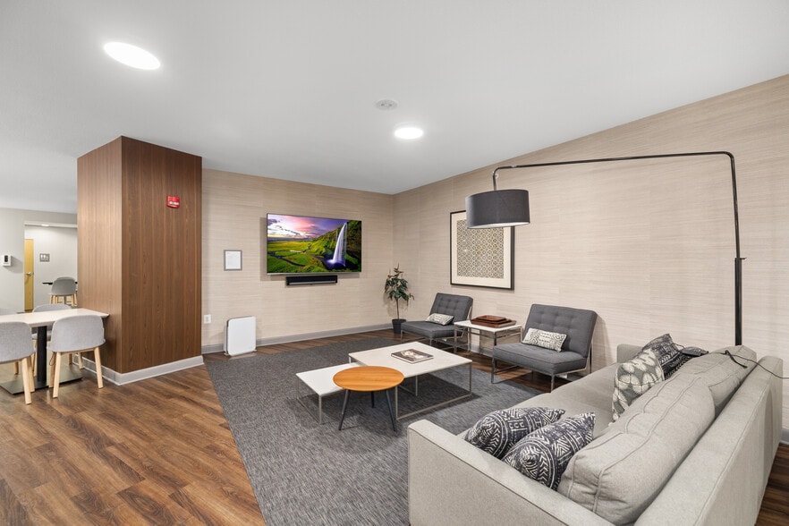 Community Room - 400 Massachusetts Ave NW