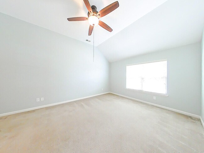 Building Photo - 2476 Sunflower Dr