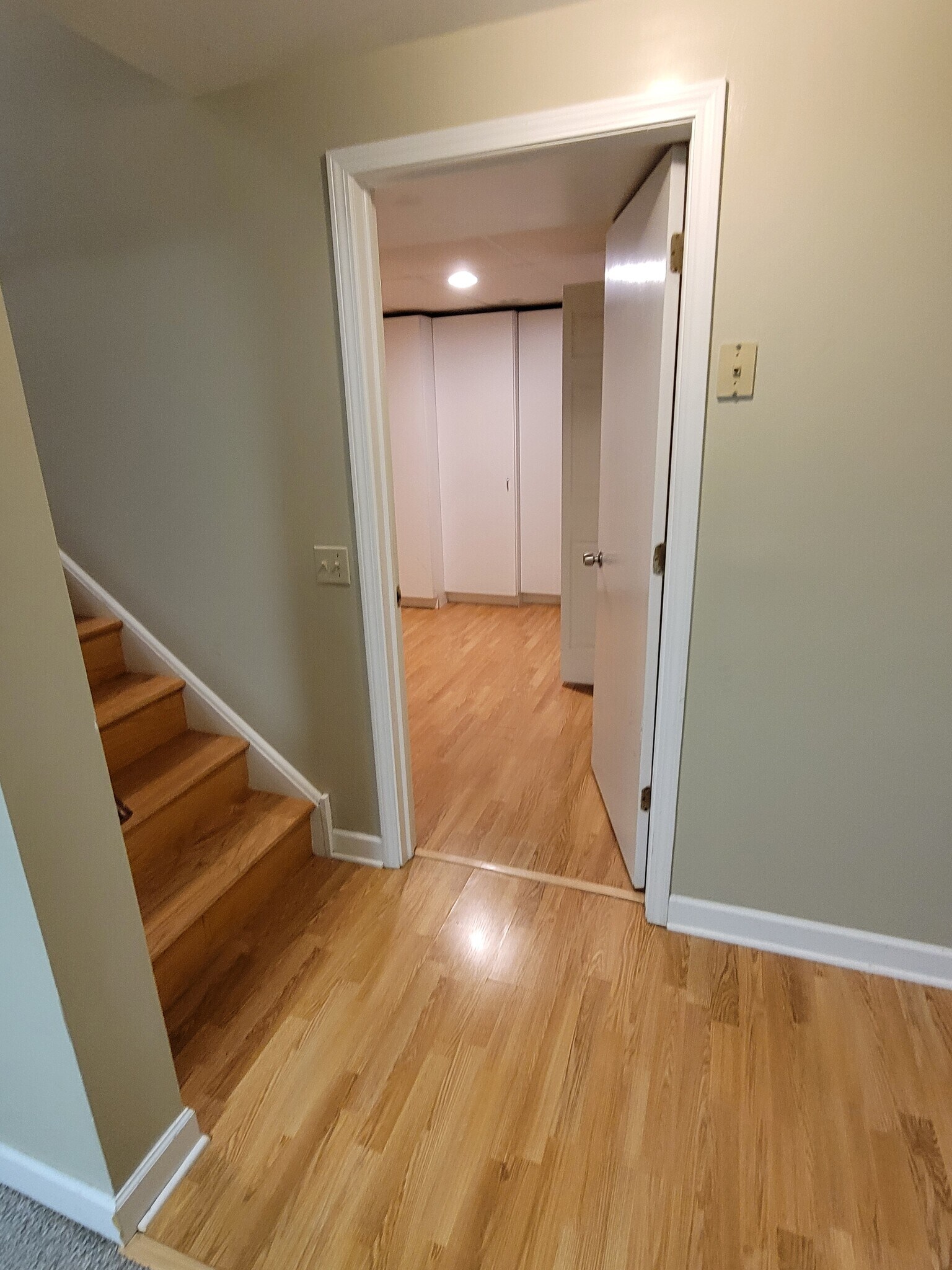 Building Photo - 2116 Rugen Rd