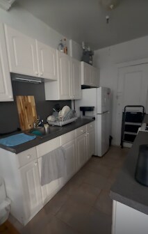 Building Photo - 65 Park Dr