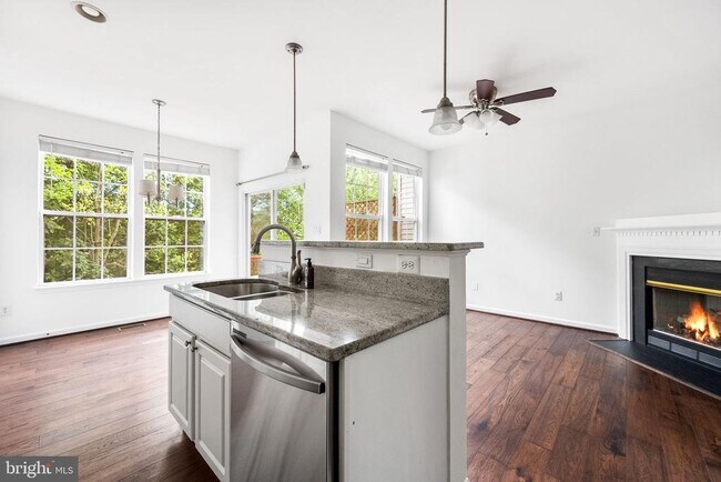 Building Photo - 21562 Iredell Terrace