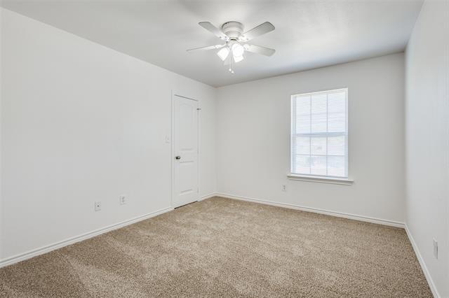 Building Photo - 1001 E College St