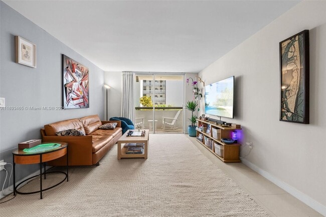 Building Photo - 1775 Washington Ave