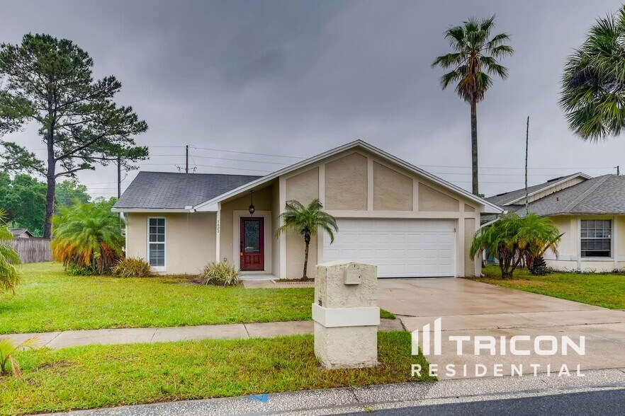 Building Photo - 1423 La Paloma Cir