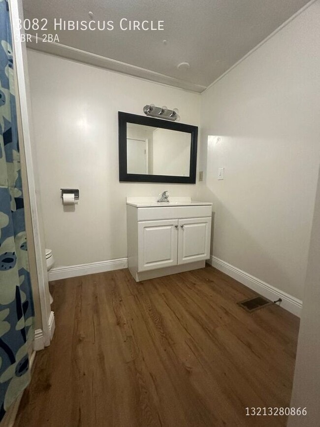 Building Photo - 3082 Hibiscus Cir