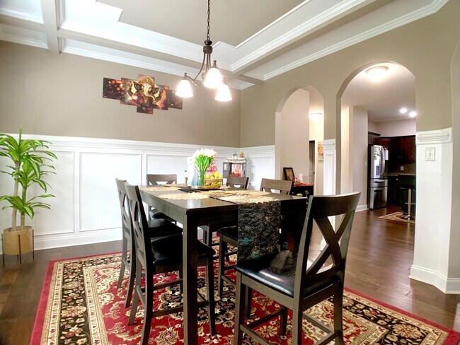 Building Photo - 2925 McManus Cir